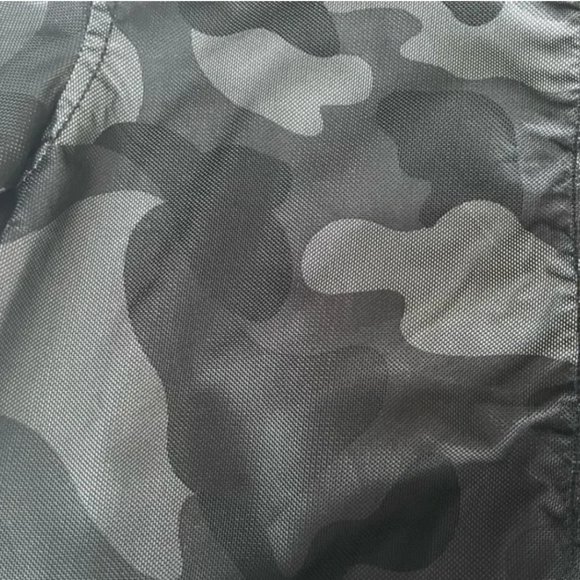 Urban Republic Camo Windbreaker - Picture 4 of 4